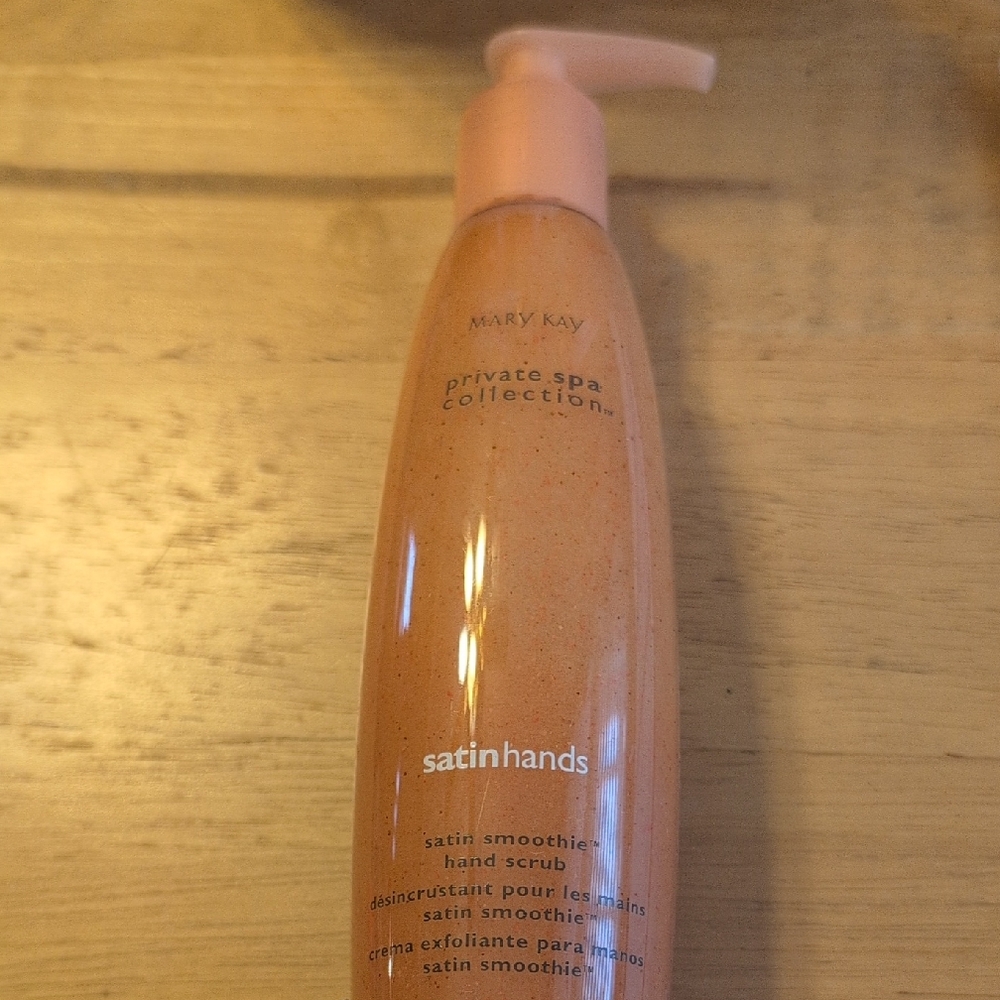 Mary Kay Private Spa Collection Satin Hands Scrub - Peach